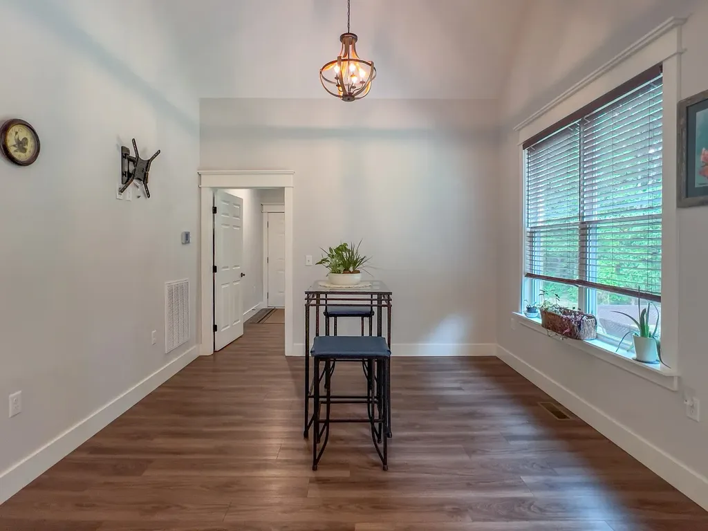 2999 Dugley Branch Drive Bon Aqua TN 37025