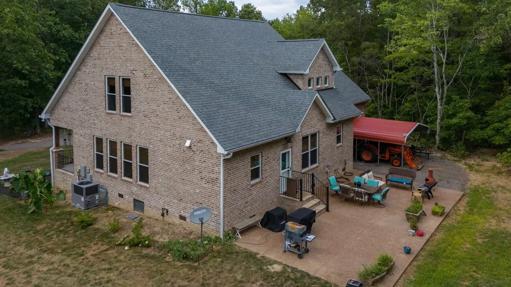 2999 Dugley Branch Drive Bon Aqua TN 37025