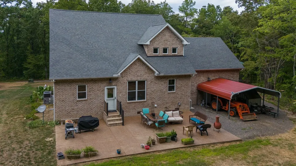 2999 Dugley Branch Drive Bon Aqua TN 37025