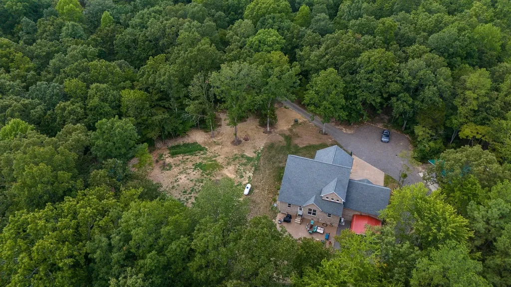 2999 Dugley Branch Drive Bon Aqua TN 37025