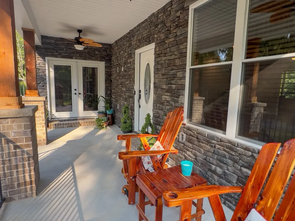 2999 Dugley Branch Drive Bon Aqua TN 37025
