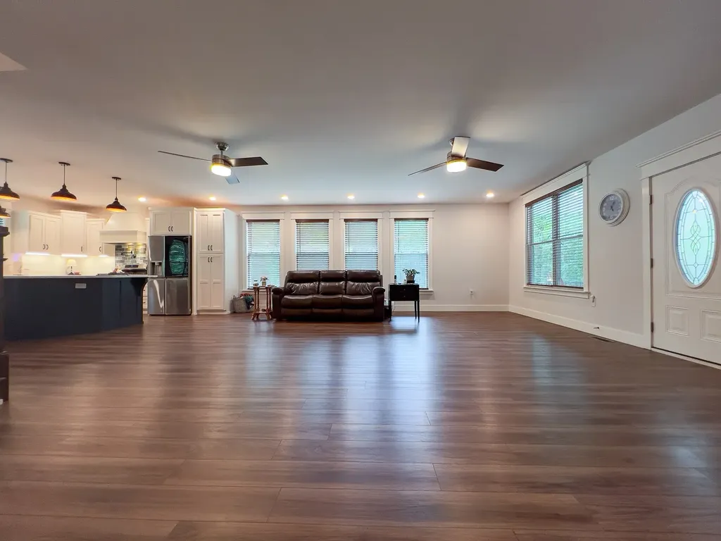 2999 Dugley Branch Drive Bon Aqua TN 37025