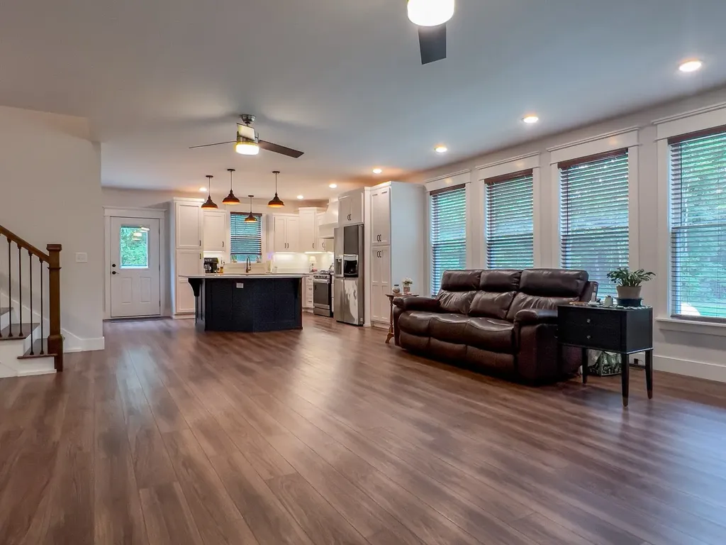 2999 Dugley Branch Drive Bon Aqua TN 37025
