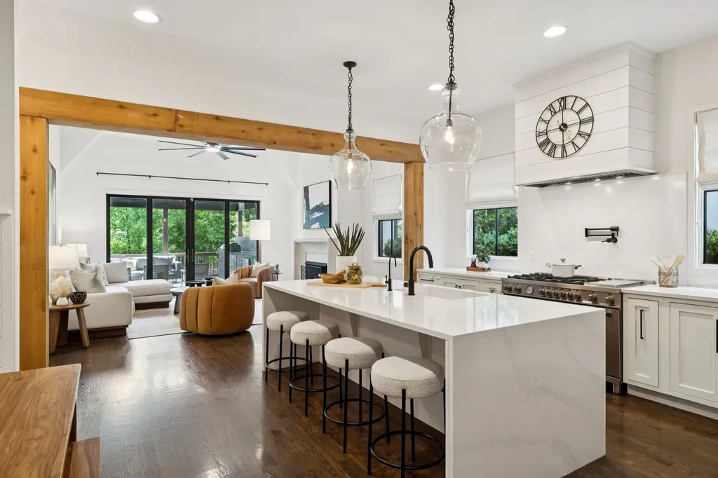 1809 Castleman Drive Nashville TN 37215
