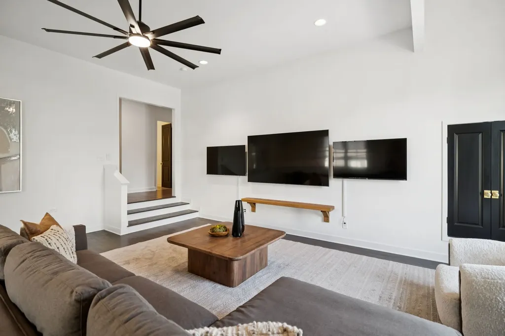 1809 Castleman Drive Nashville TN 37215