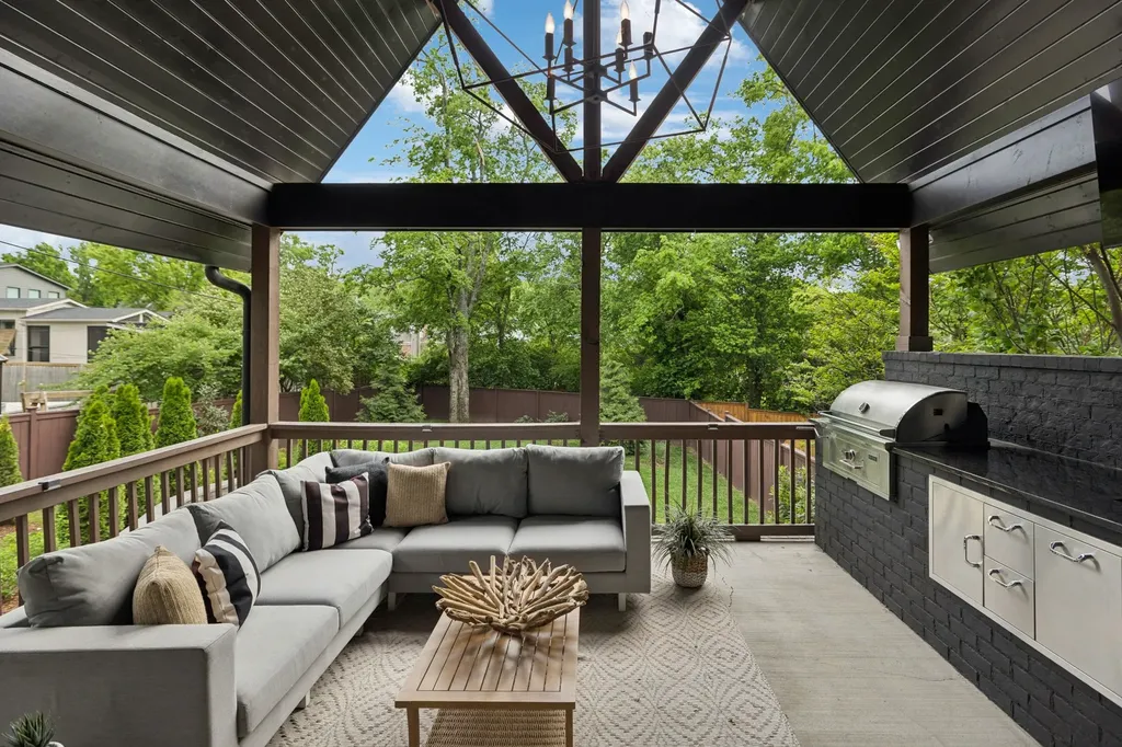 1809 Castleman Drive Nashville TN 37215