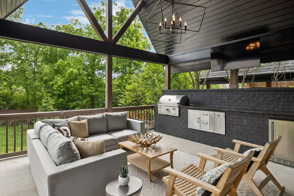 1809 Castleman Drive Nashville TN 37215