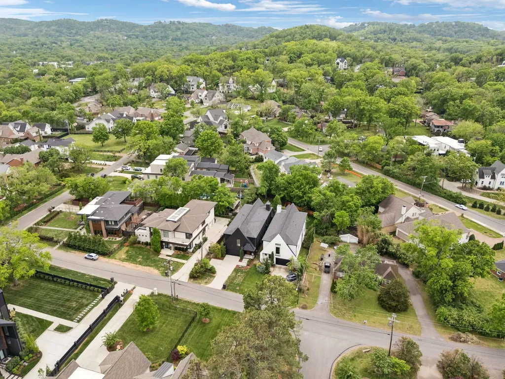1809 Castleman Drive Nashville TN 37215