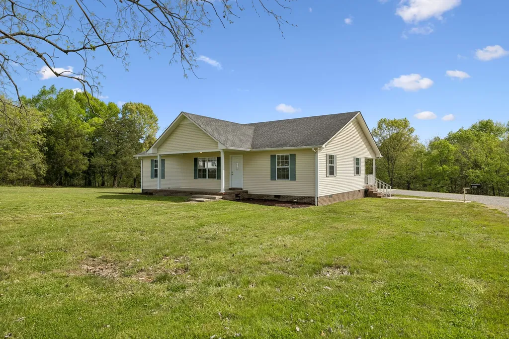 1235 Yell Road Lewisburg TN 37091