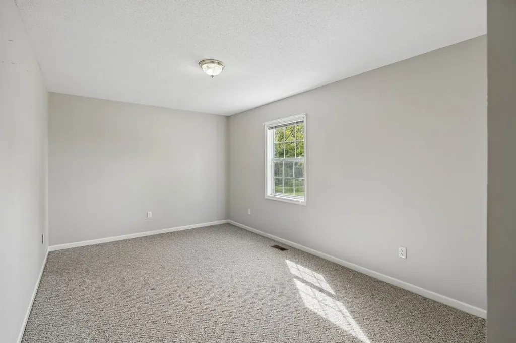 1235 Yell Road Lewisburg TN 37091