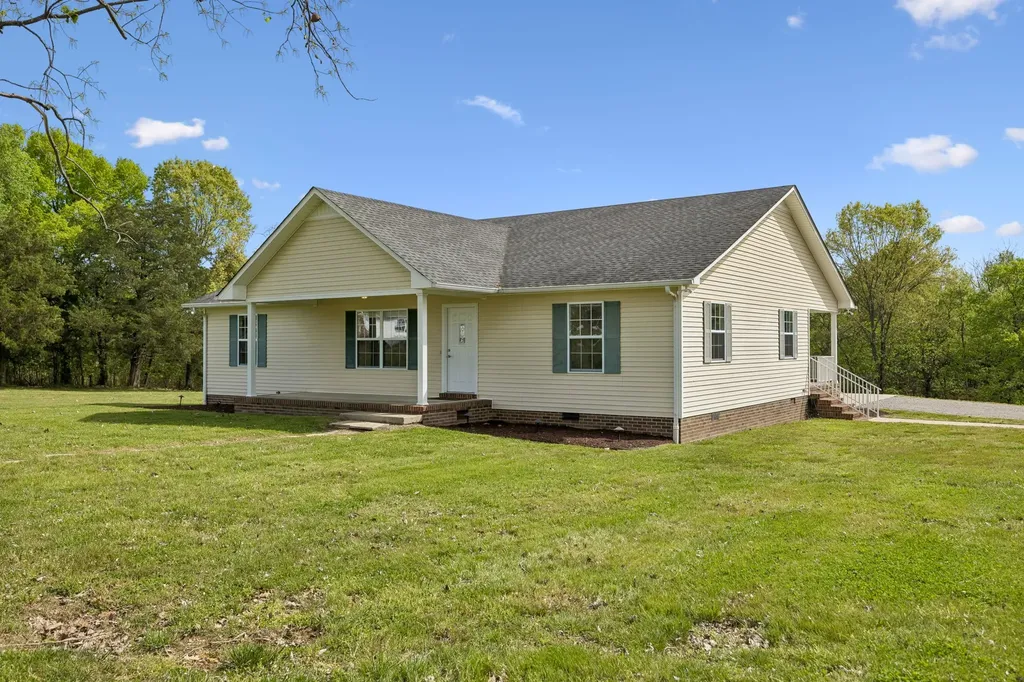 1235 Yell Road Lewisburg TN 37091