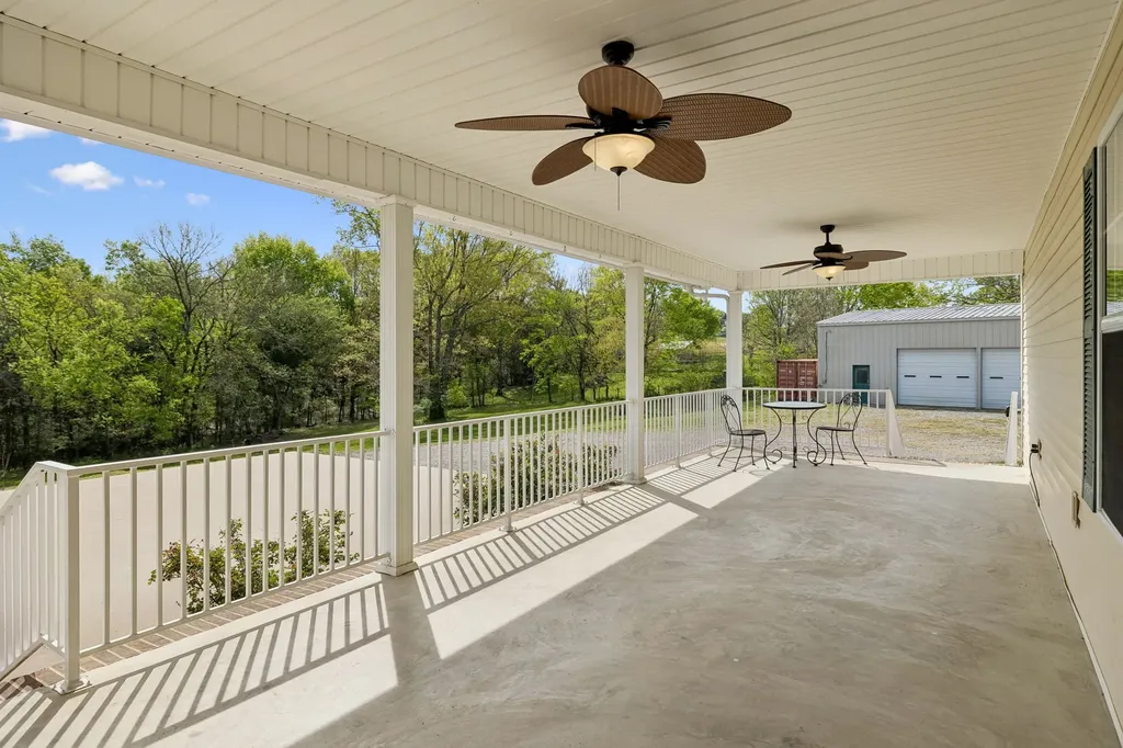 1235 Yell Road Lewisburg TN 37091