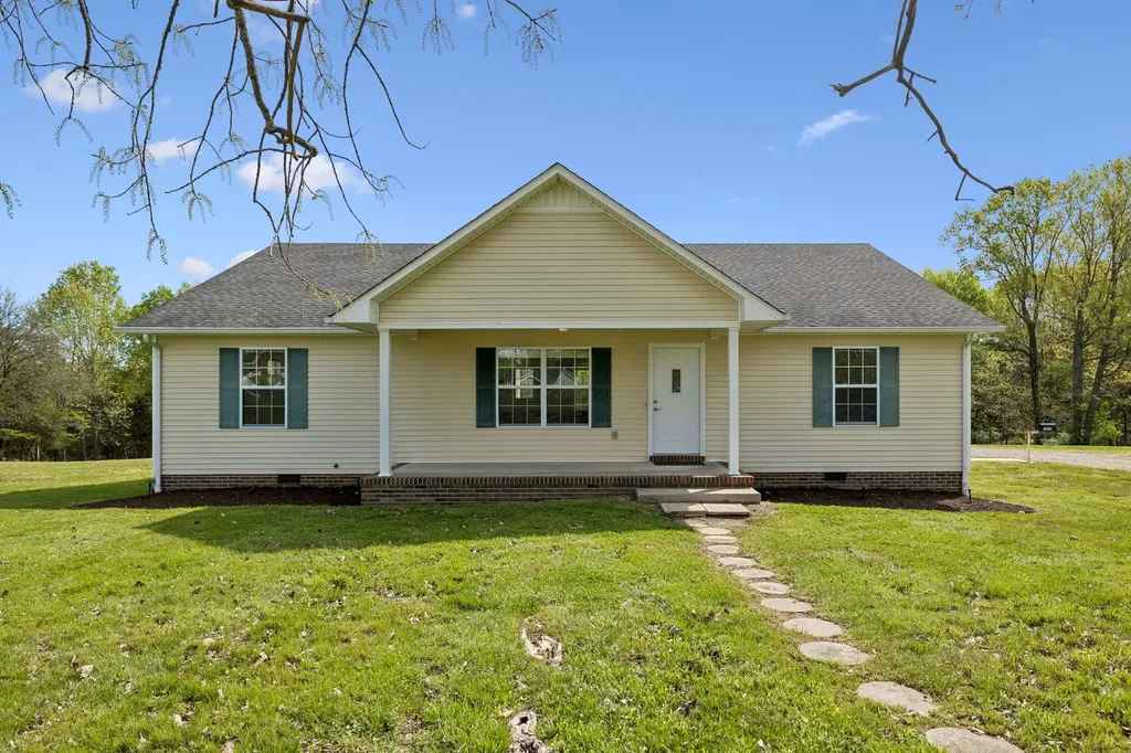 1235 Yell Road Lewisburg TN 37091