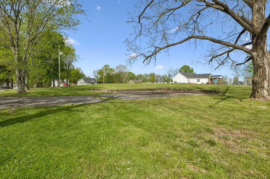 1235 Yell Road Lewisburg TN 37091