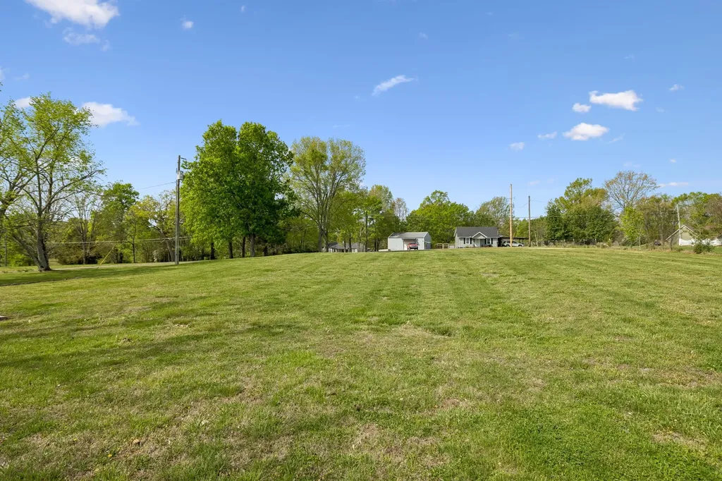 1235 Yell Road Lewisburg TN 37091