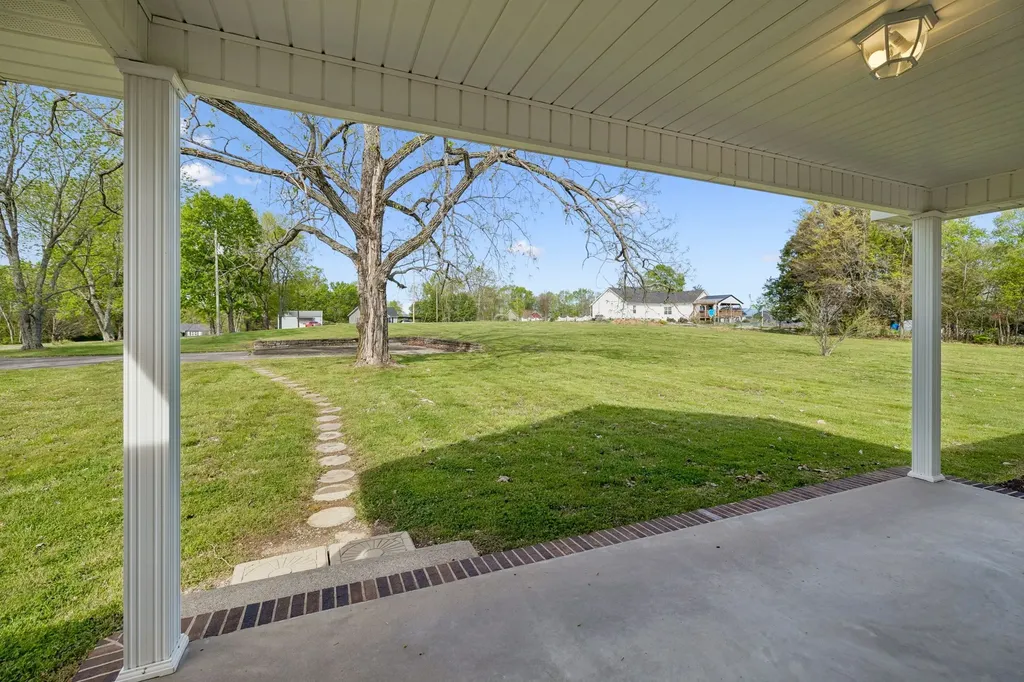1235 Yell Road Lewisburg TN 37091