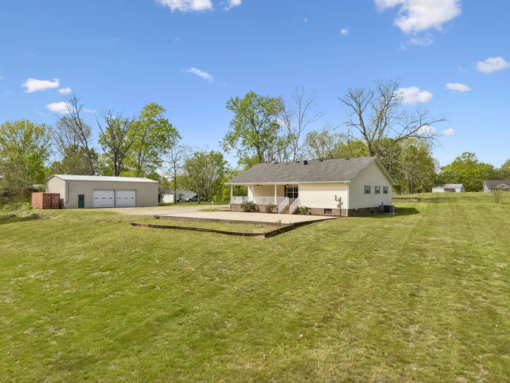 1235 Yell Road Lewisburg TN 37091