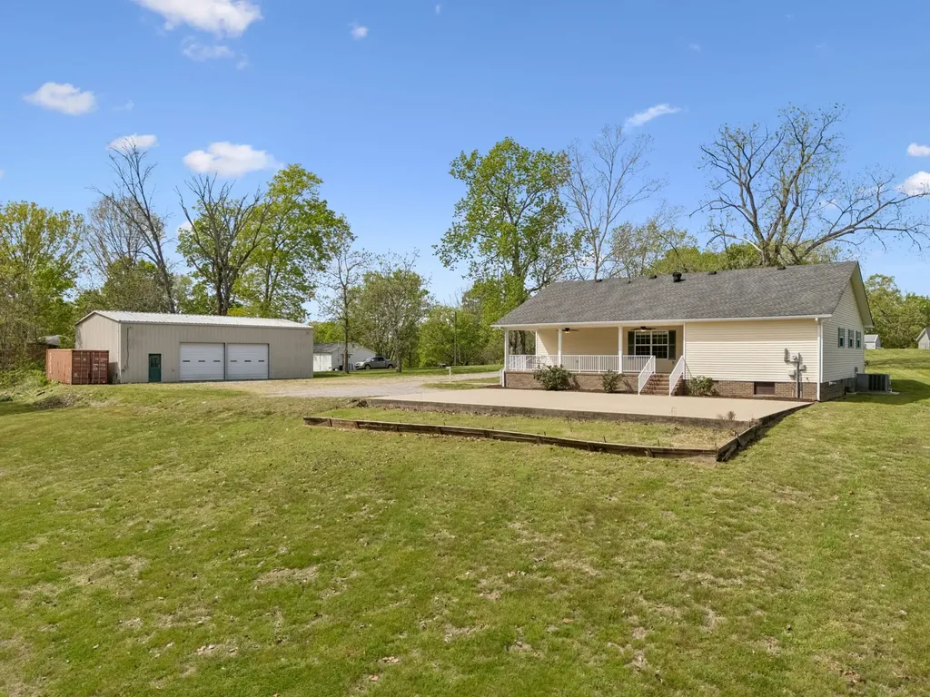 1235 Yell Road Lewisburg TN 37091