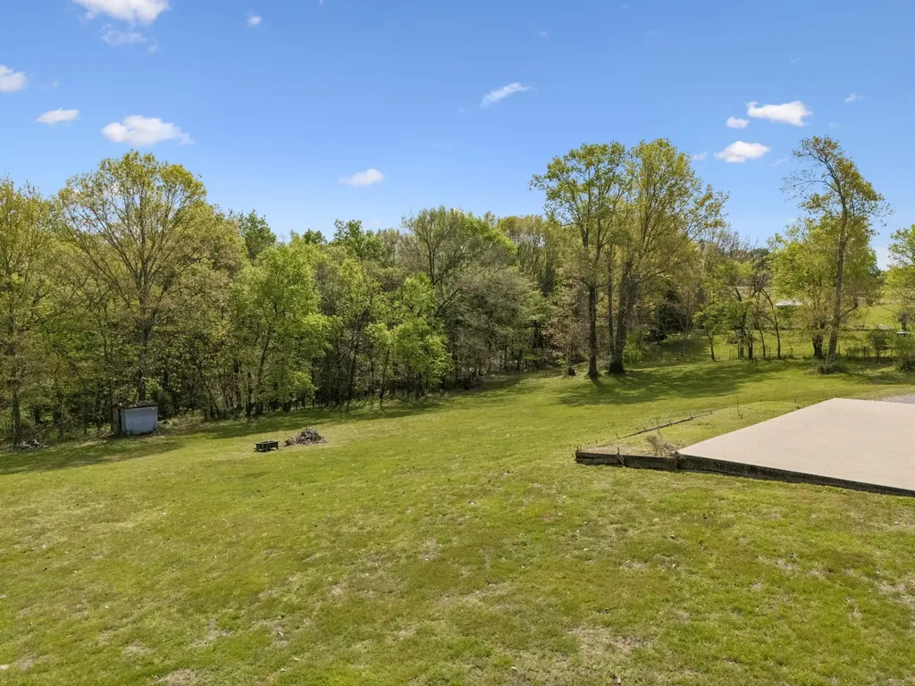 1235 Yell Road Lewisburg TN 37091