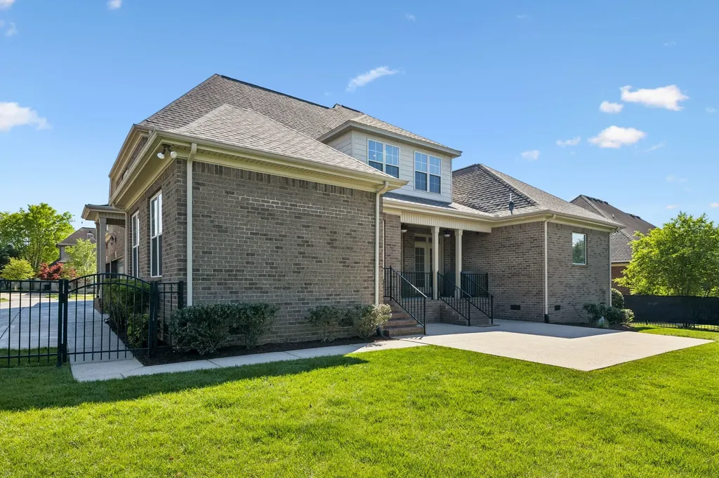 621 Gardenia Way Murfreesboro TN 37130
