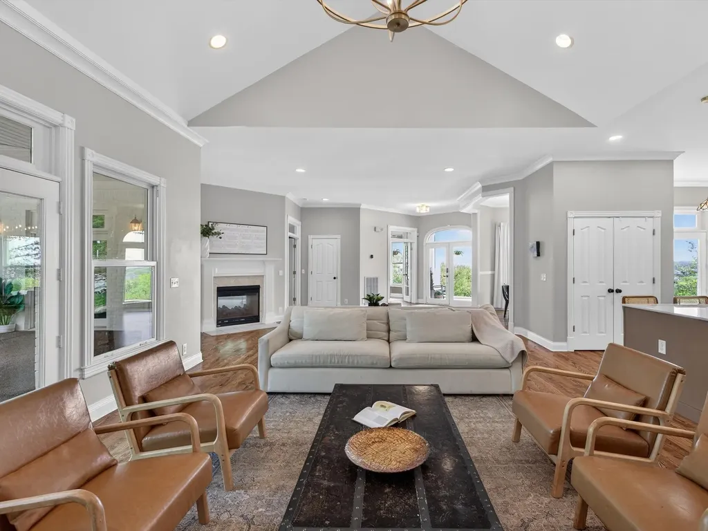 4321 Long Lane Franklin TN 37064