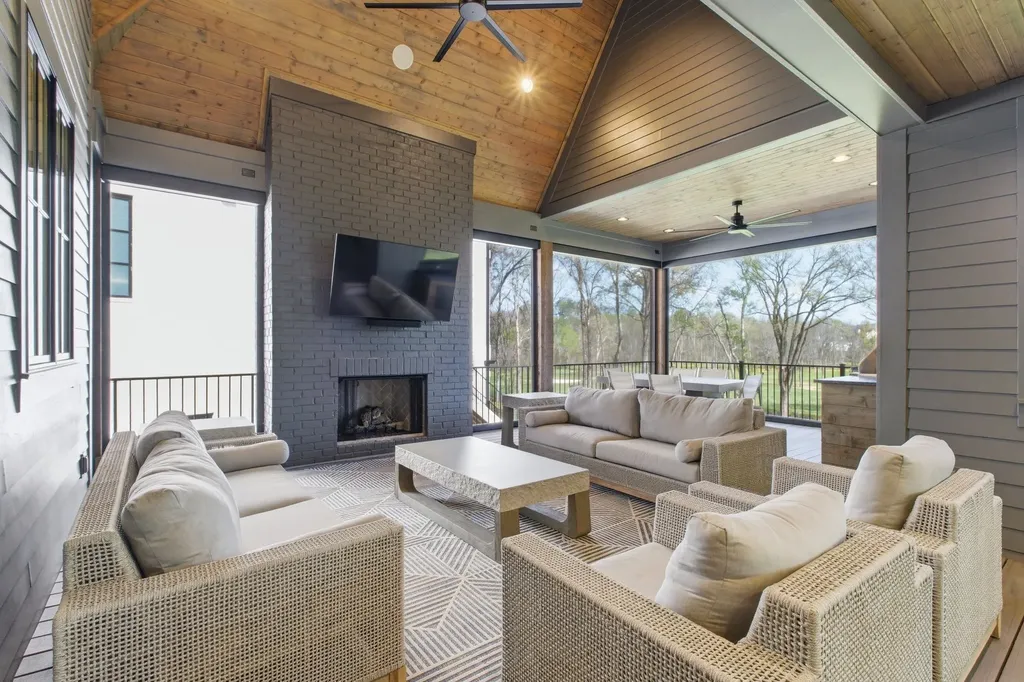 9048 Passiflora Court College Grove TN 37046