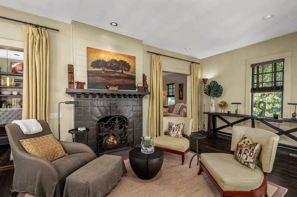 240 4th Ave, S Franklin TN 37064