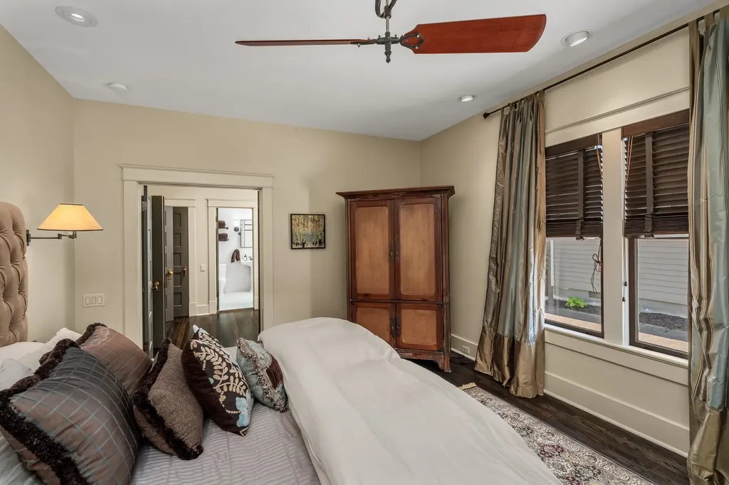240 4th Ave, S Franklin TN 37064