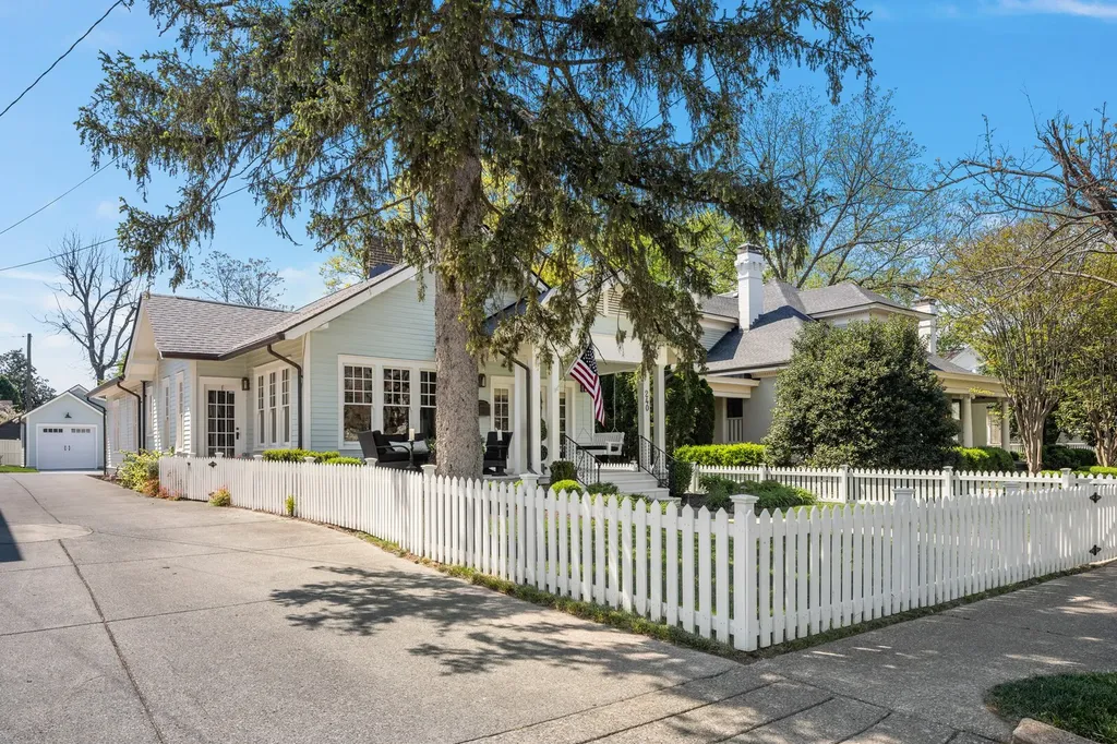 240 4th Ave, S Franklin TN 37064