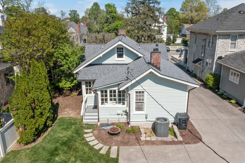 240 4th Ave, S Franklin TN 37064