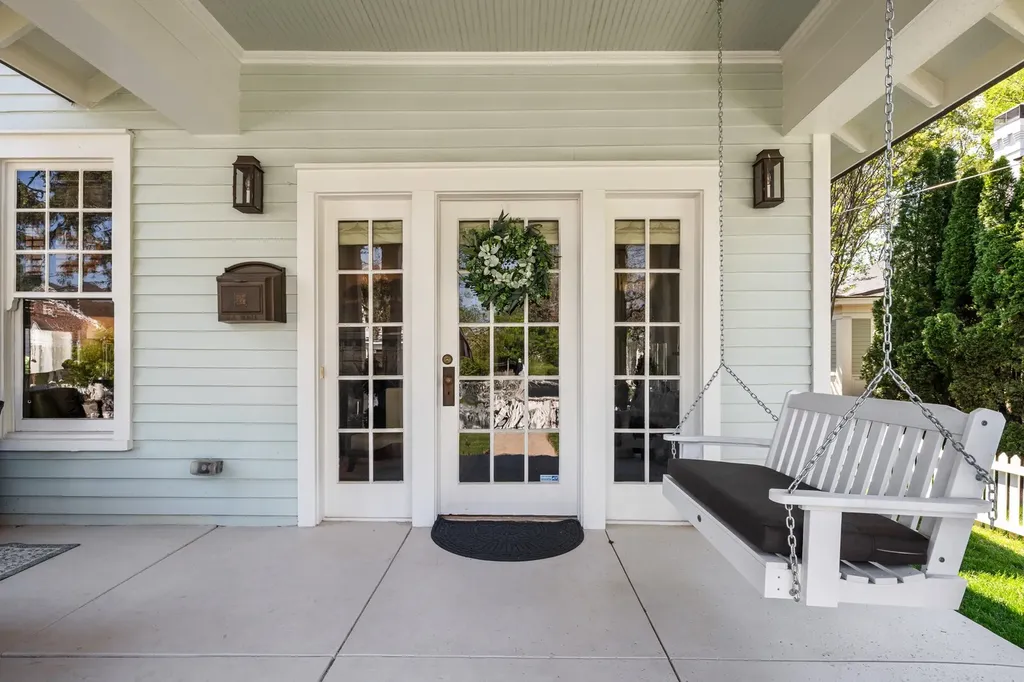 240 4th Ave, S Franklin TN 37064