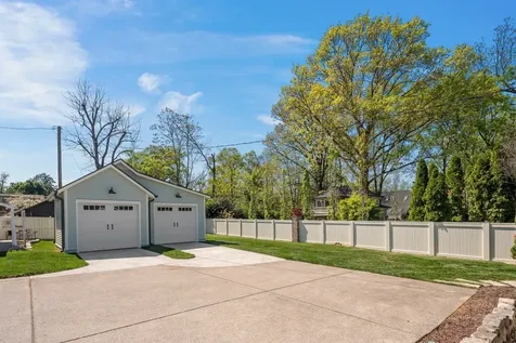 240 4th Ave, S Franklin TN 37064