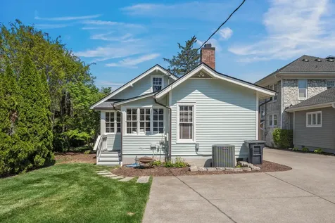 240 4th Ave, S Franklin TN 37064