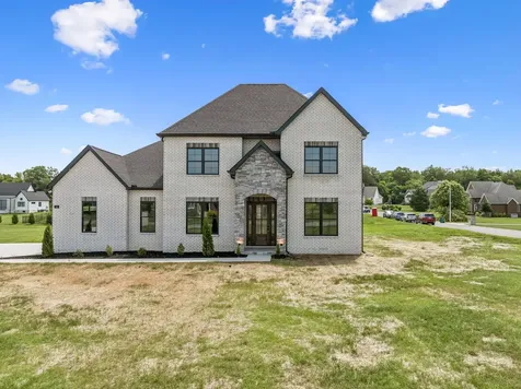 16 Blairmont Court Winchester TN 37398