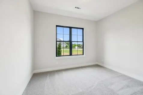 16 Blairmont Court Winchester TN 37398