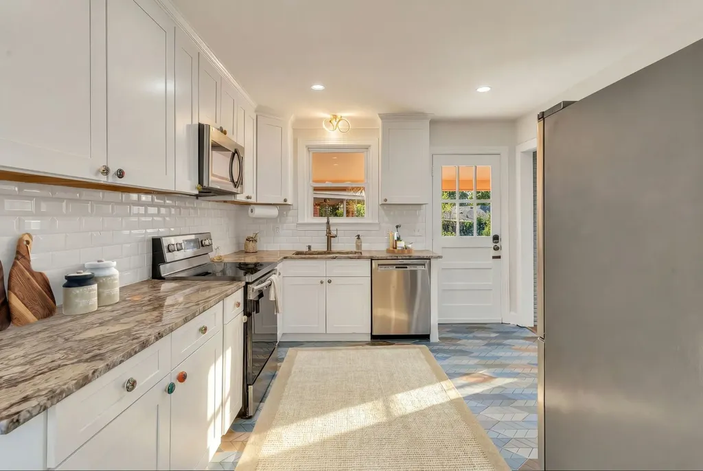 2205 Crestline Drive Nashville TN 37214