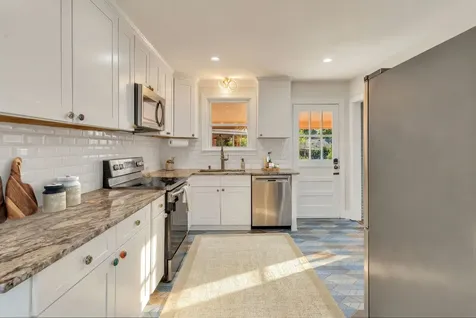 2205 Crestline Drive Nashville TN 37214