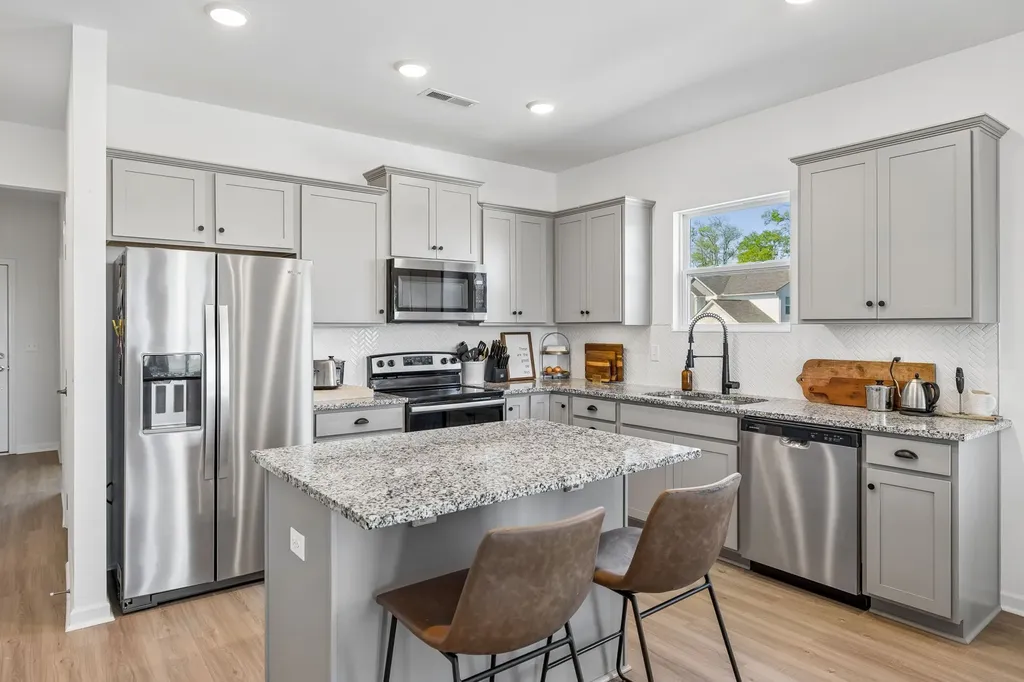 4201 Ellie Court Columbia TN 38401