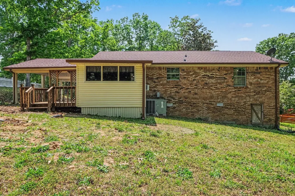 160 N Poole Street Ashland City TN 37015