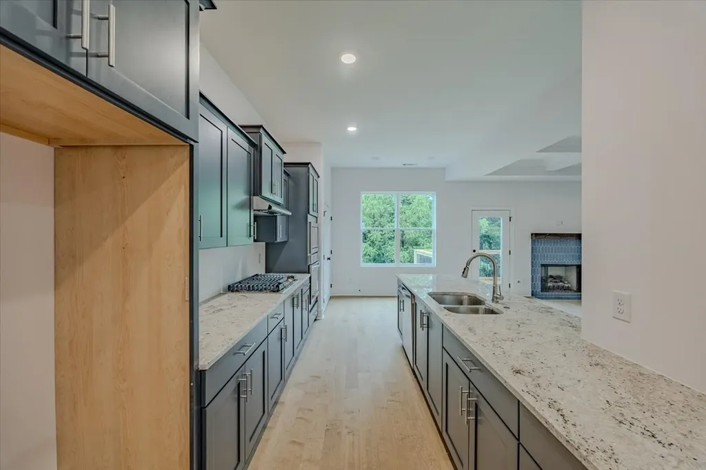 1006 Tiane Trail Gallatin TN 37066