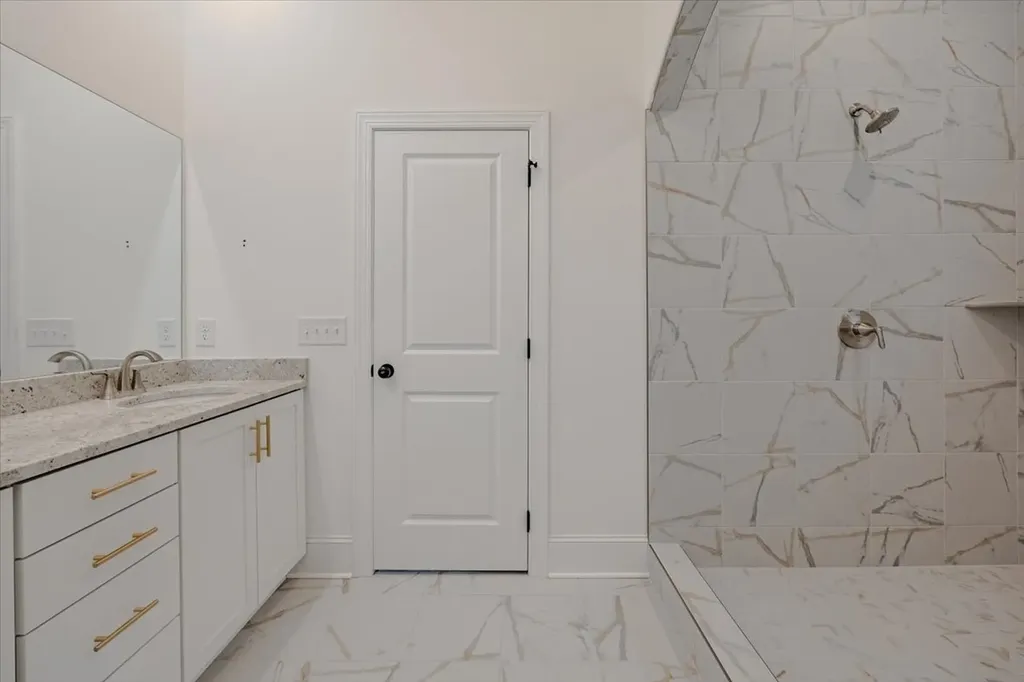 1004 Tiane Trail Gallatin TN 37066