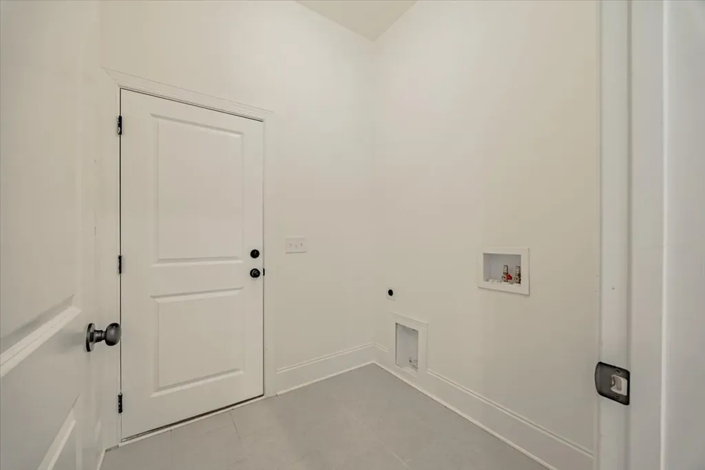 1004 Tiane Trail Gallatin TN 37066