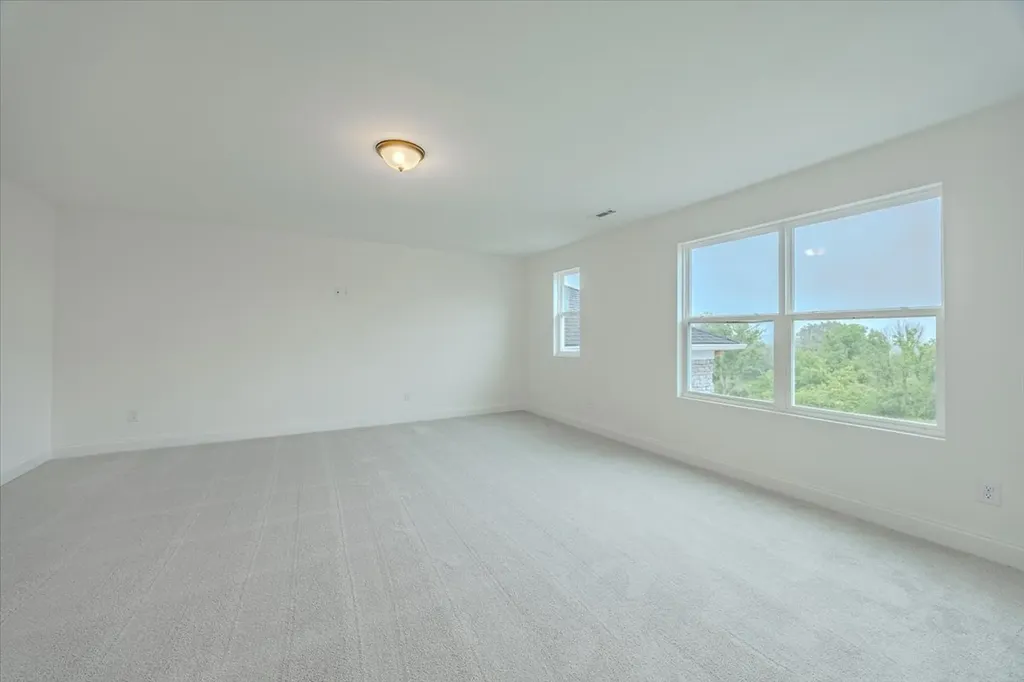1004 Tiane Trail Gallatin TN 37066