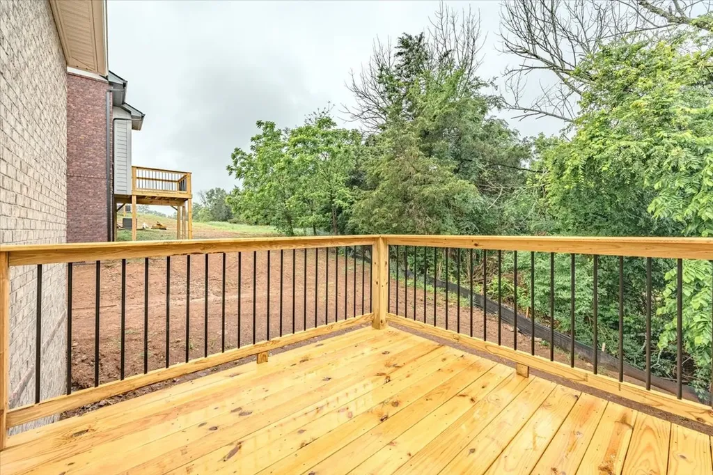 1004 Tiane Trail Gallatin TN 37066