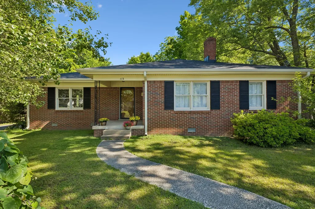 113 6th Avenue Columbia TN 38401