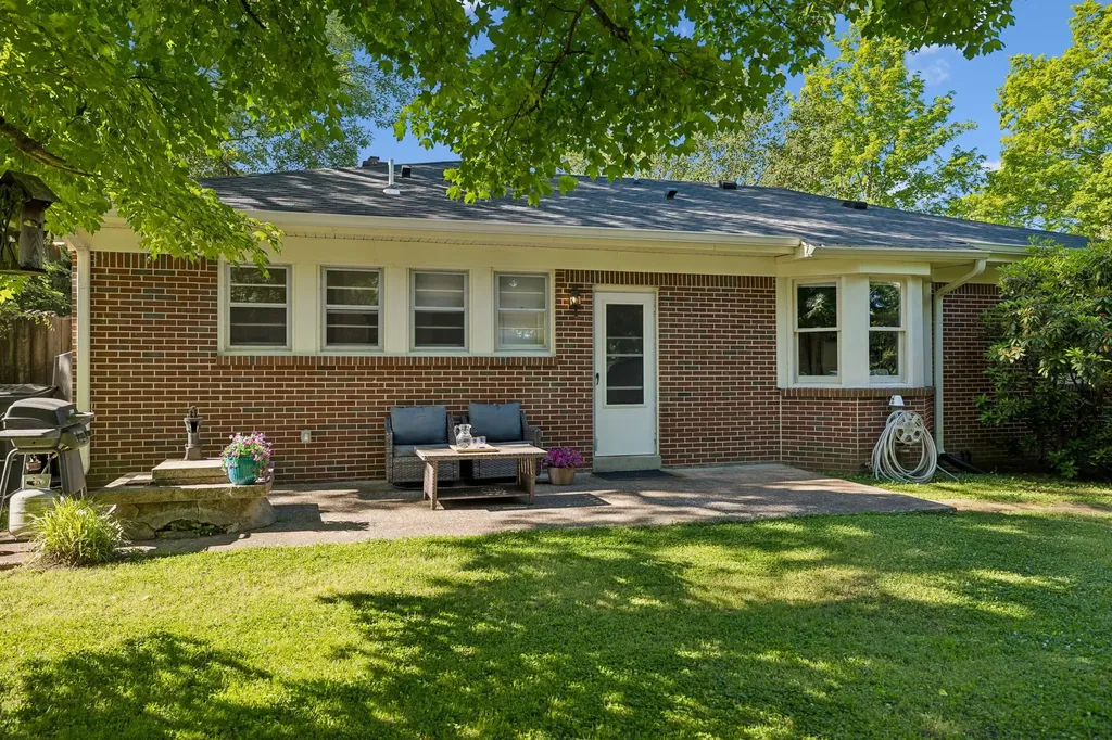 113 6th Avenue Columbia TN 38401