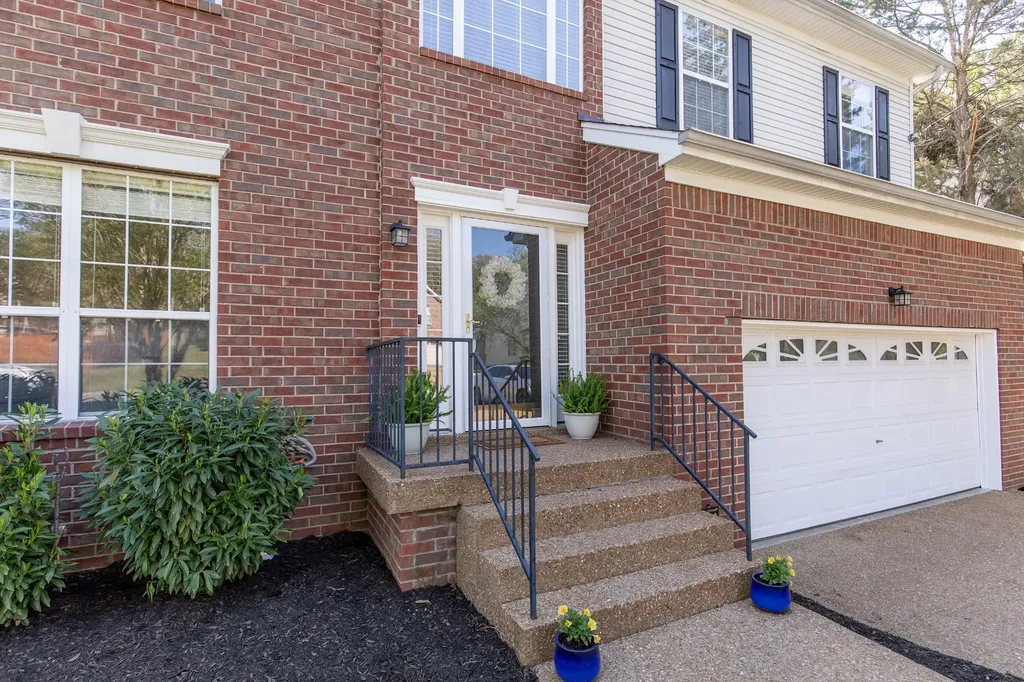 189 E Harbor Hendersonville TN 37075
