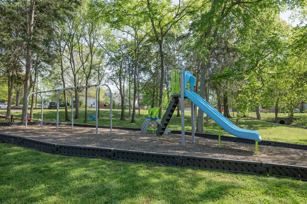 189 E Harbor Hendersonville TN 37075