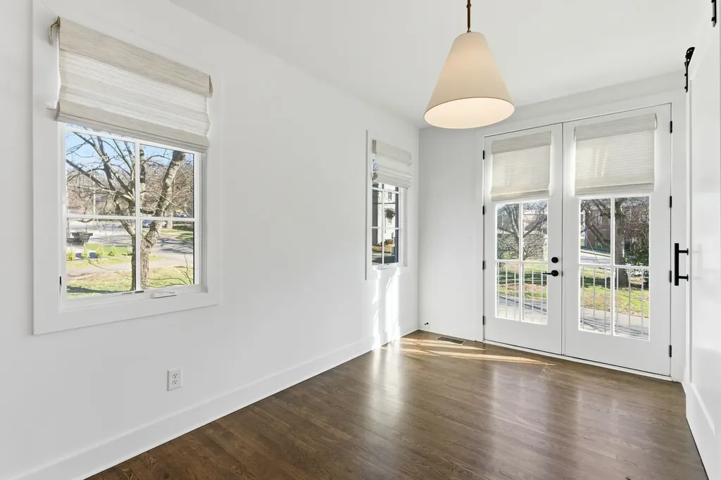 519 Chesterfield Avenue Nashville TN 37212