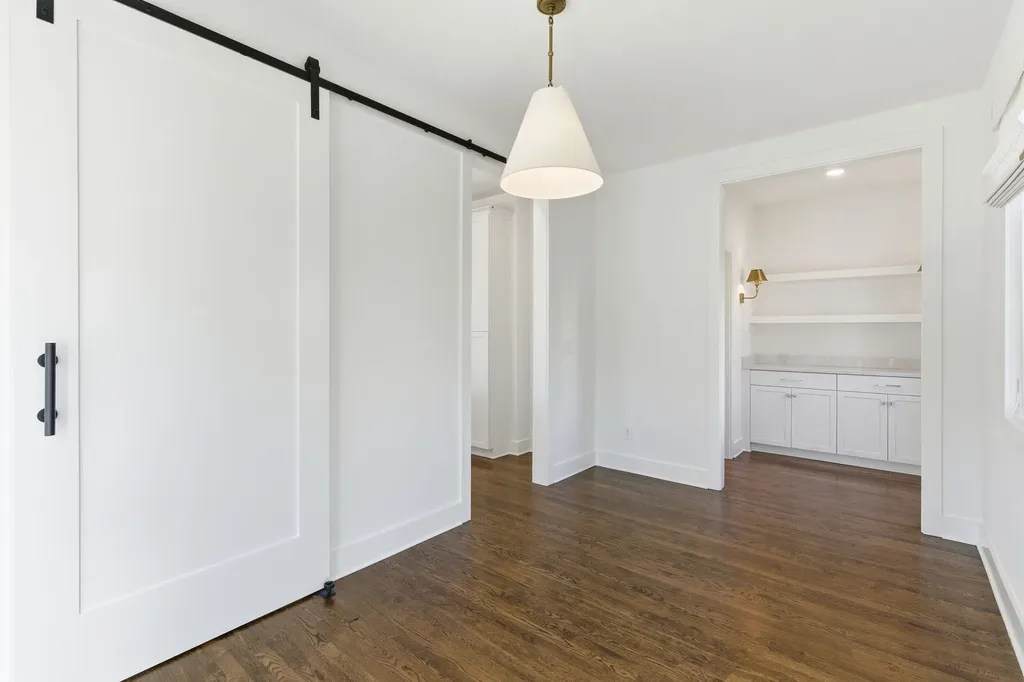 519 Chesterfield Avenue Nashville TN 37212